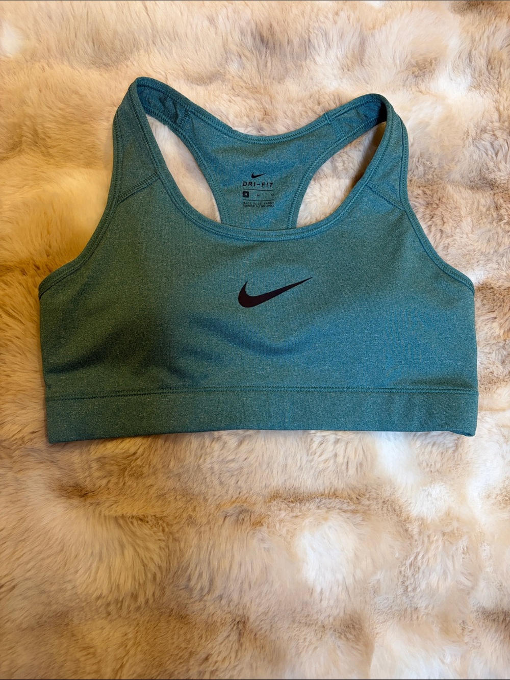 Nike classic sports bra in teal size medium